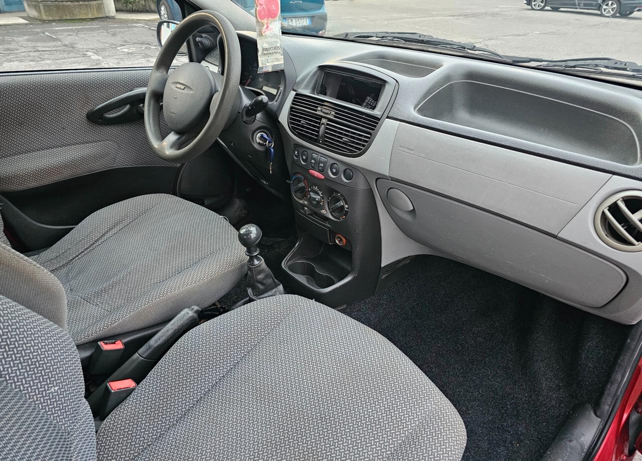 FIAT PUNTO 1.2 GUIDABILE DA NEOPATENTATI