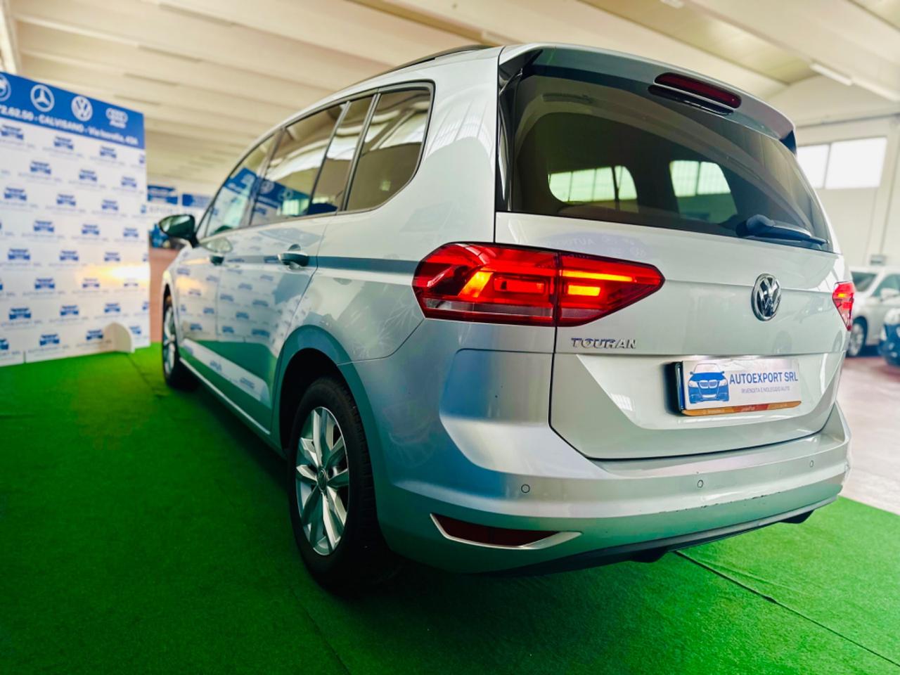 Volkswagen Touran 1.6 TDI 115 DSG Business/7posti/2019