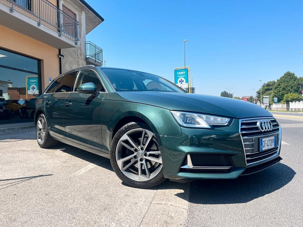 Audi A4 Avant 35 TDI S-tronic Business Sport Gancio