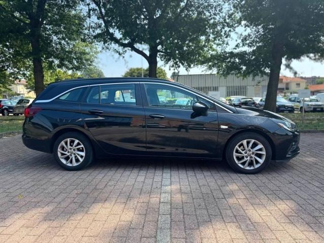 Opel Astra 1.6 cdti Innovation s&s 110cv