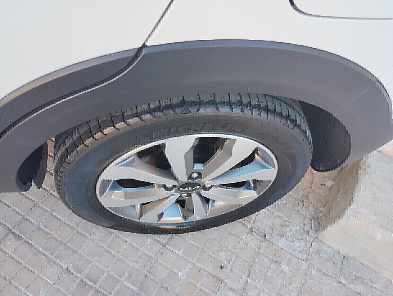 Kia Stonic 1.2 DPI Urban