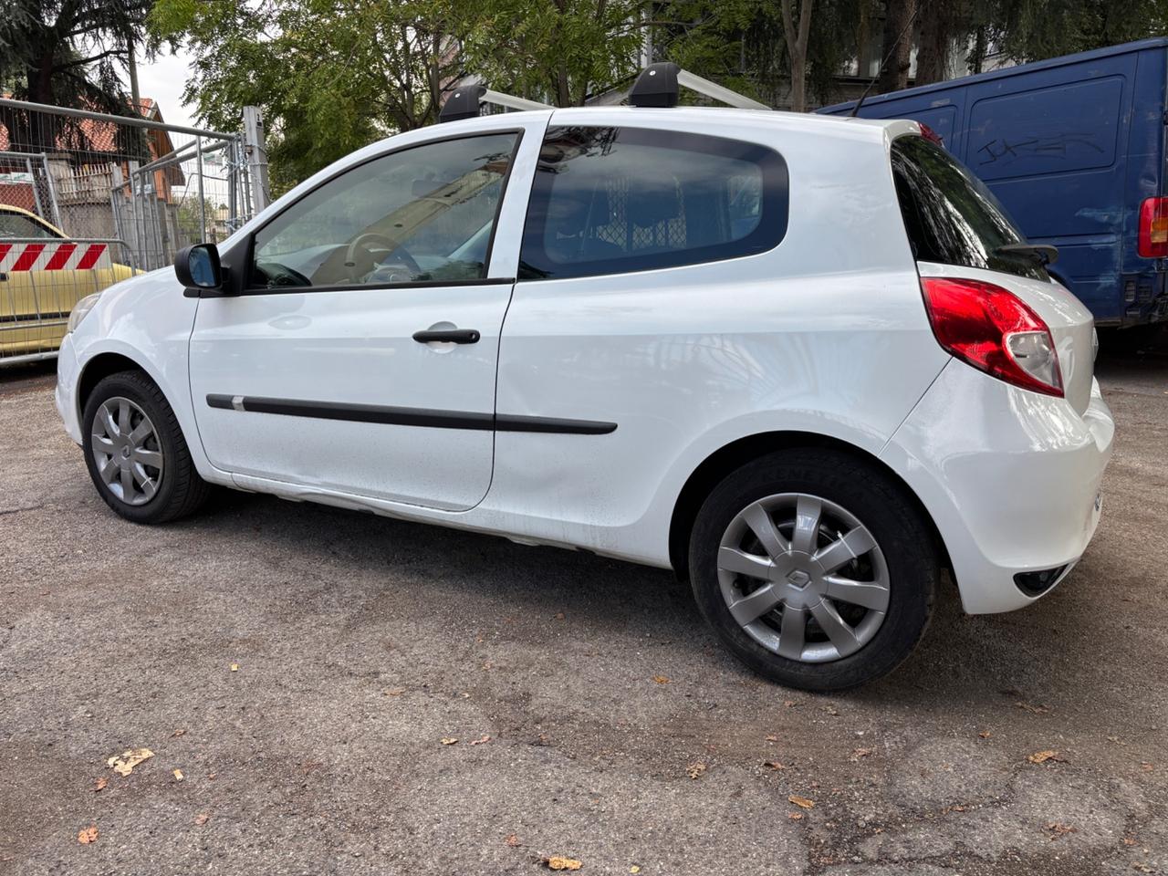 Renault Clio 1.2 3 porte Van Long Life