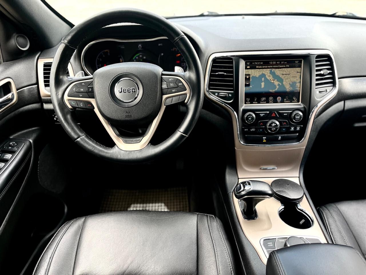 Jeep Grand Cherokee 3.0 V6(190cv)*NAVI*KEYLESS*GOMME NUOVE*SCHERMI POSTERIORI
