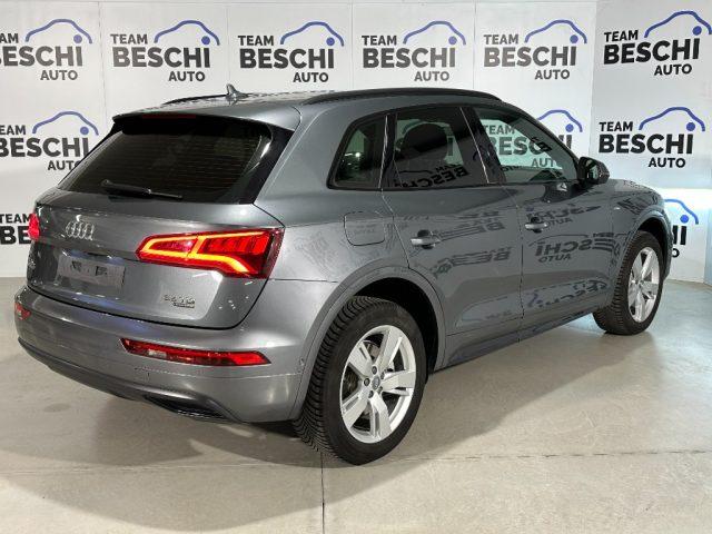 AUDI Q5 2.0 TDI quattro S tronic S line