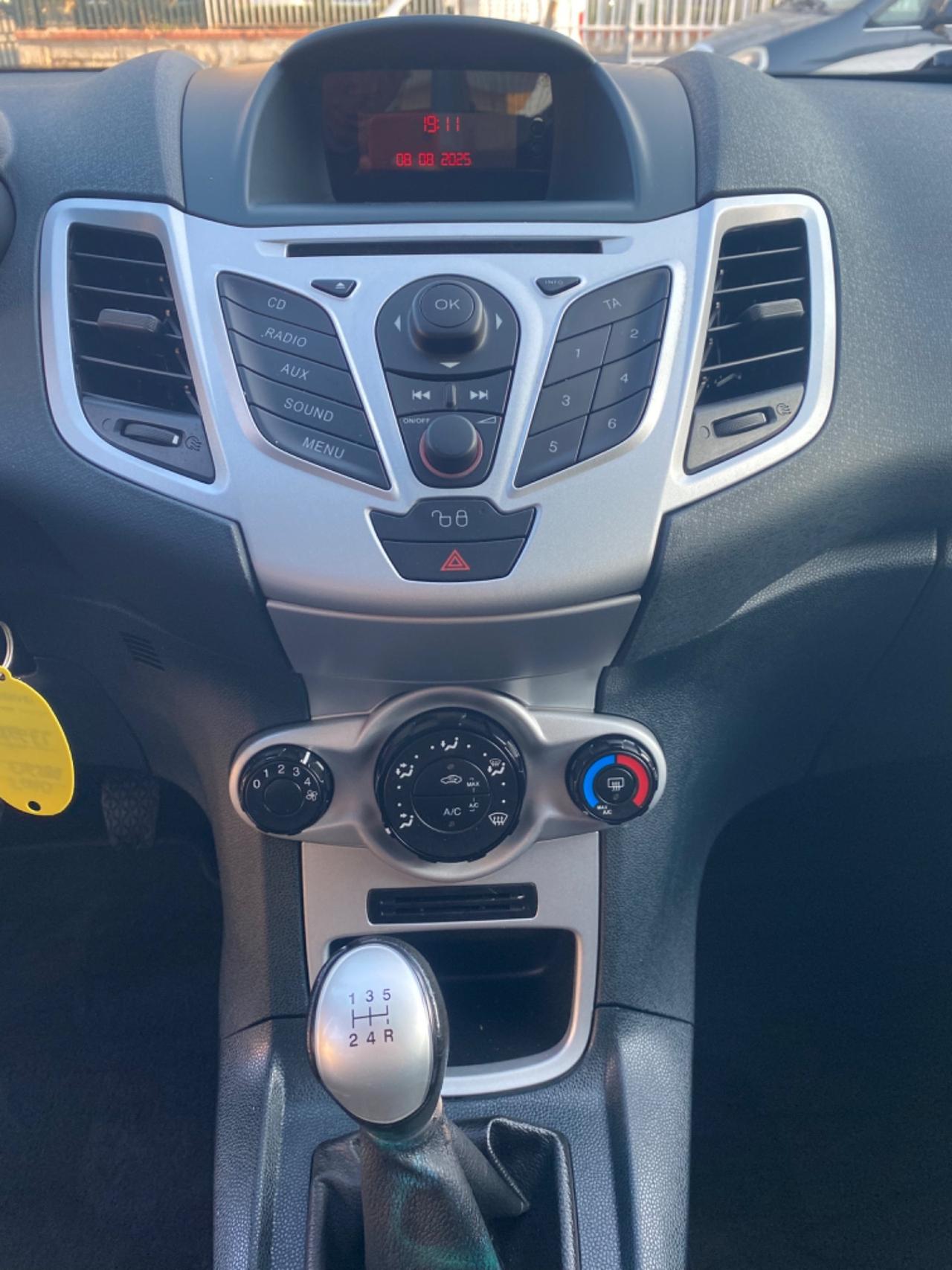Ford Fiesta 1.4 TDCI Fine 2011 TAGLIANDATA