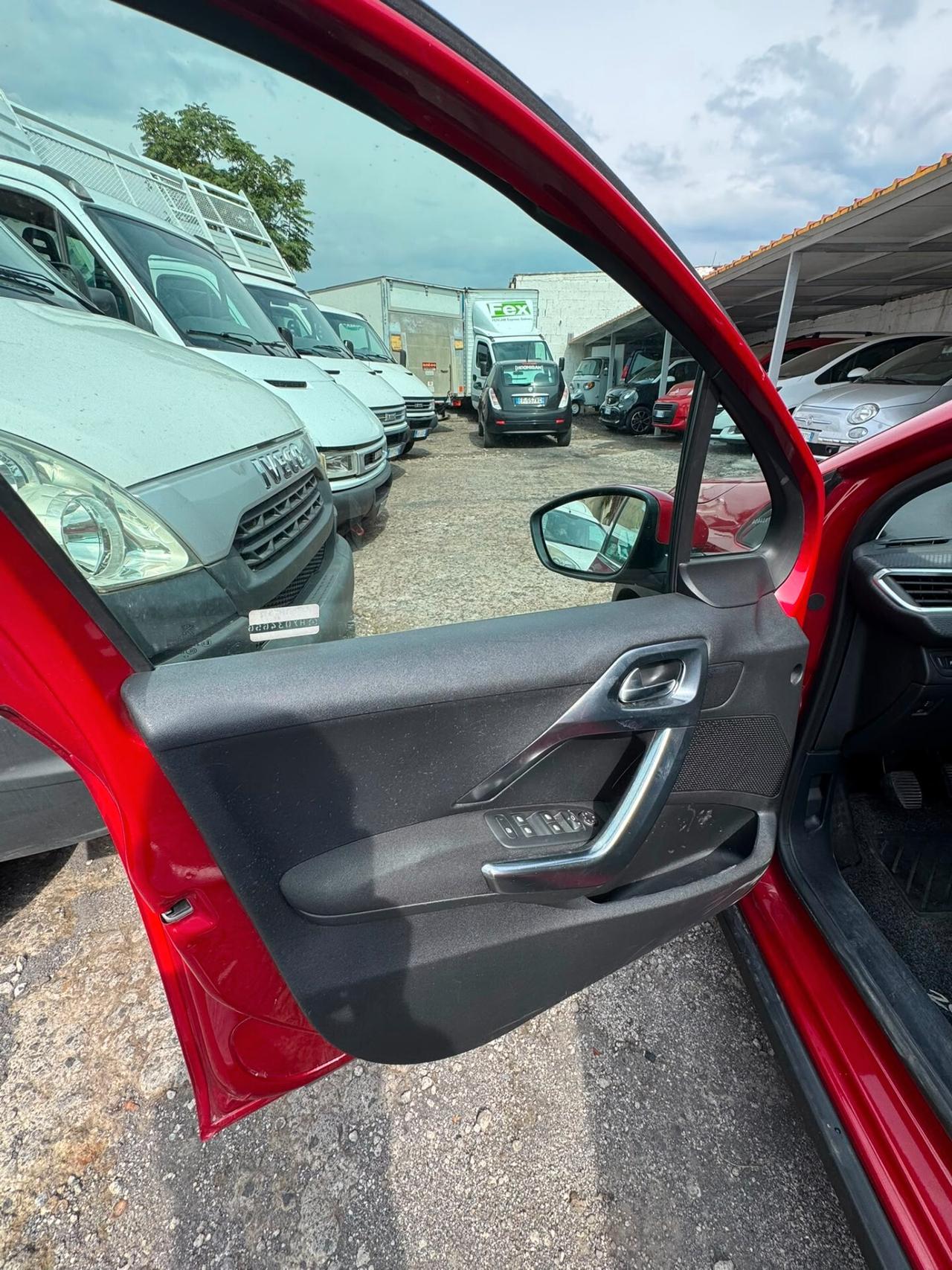 Peugeot 2008 BlueHDi 120 S&S Allure