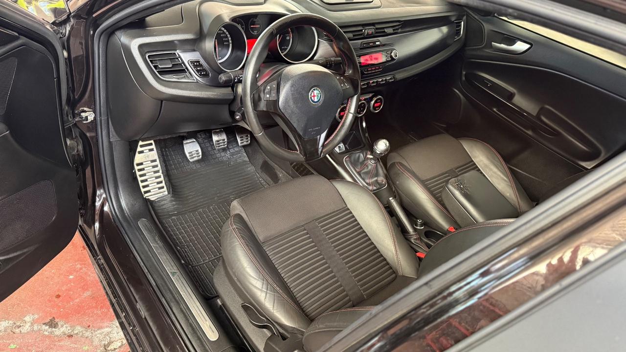 Alfa Romeo Giulietta 2.0 JTDm-2 140 CV Veloce