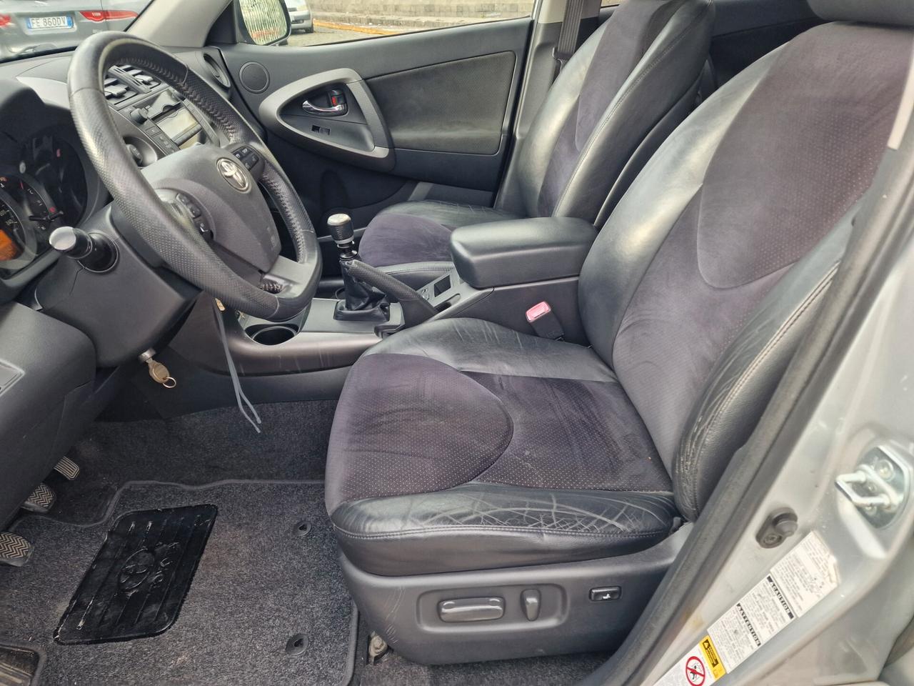 Toyota RAV 4 RAV4 Crossover 2.2 D-4D 150 CV DPF Luxury