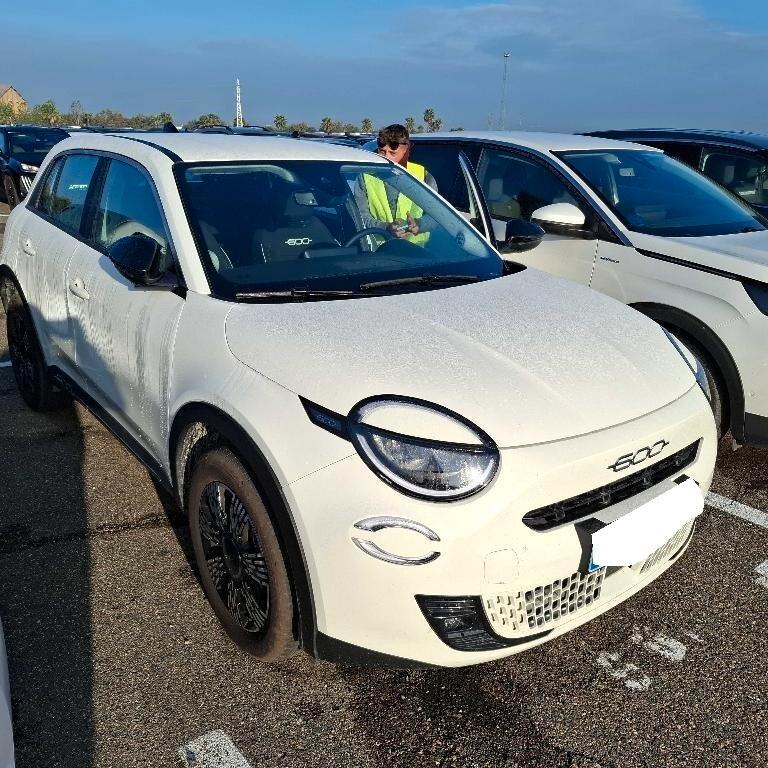 Fiat 600 Hybrid 110 CV DCT MHEV