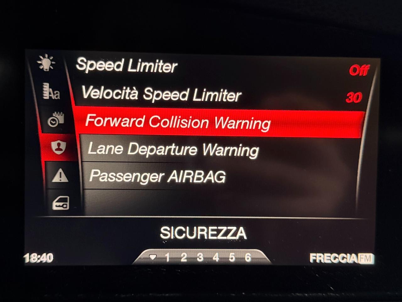 Alfa Romeo Giulia 2.2 TD 150 CV BUSINESS NAVI DISTRIBUZIONE ESEGUITA