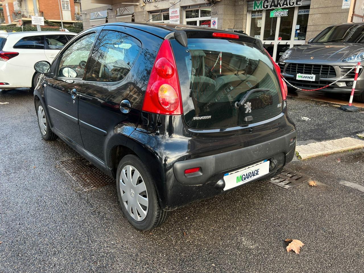 Peugeot 107 1.0 68CV 5p. Sweet Years 2Tronic