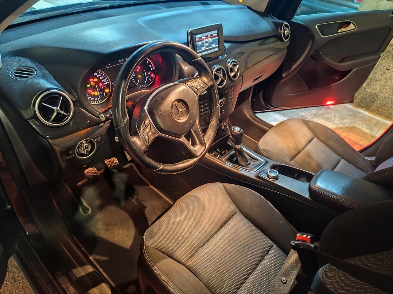 Mercedes-benz B 180 CDI 1.8 MOTORE MERCEDES Navi & Retrocamera