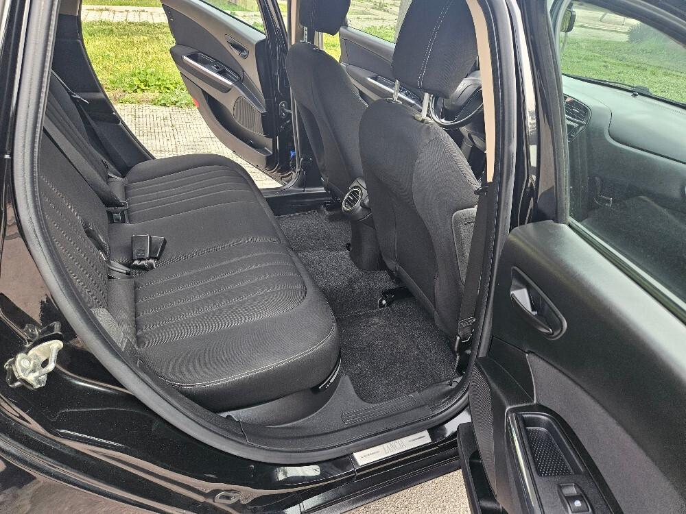 Lancia Delta 1.6 MJT DPF 105 CV Gold