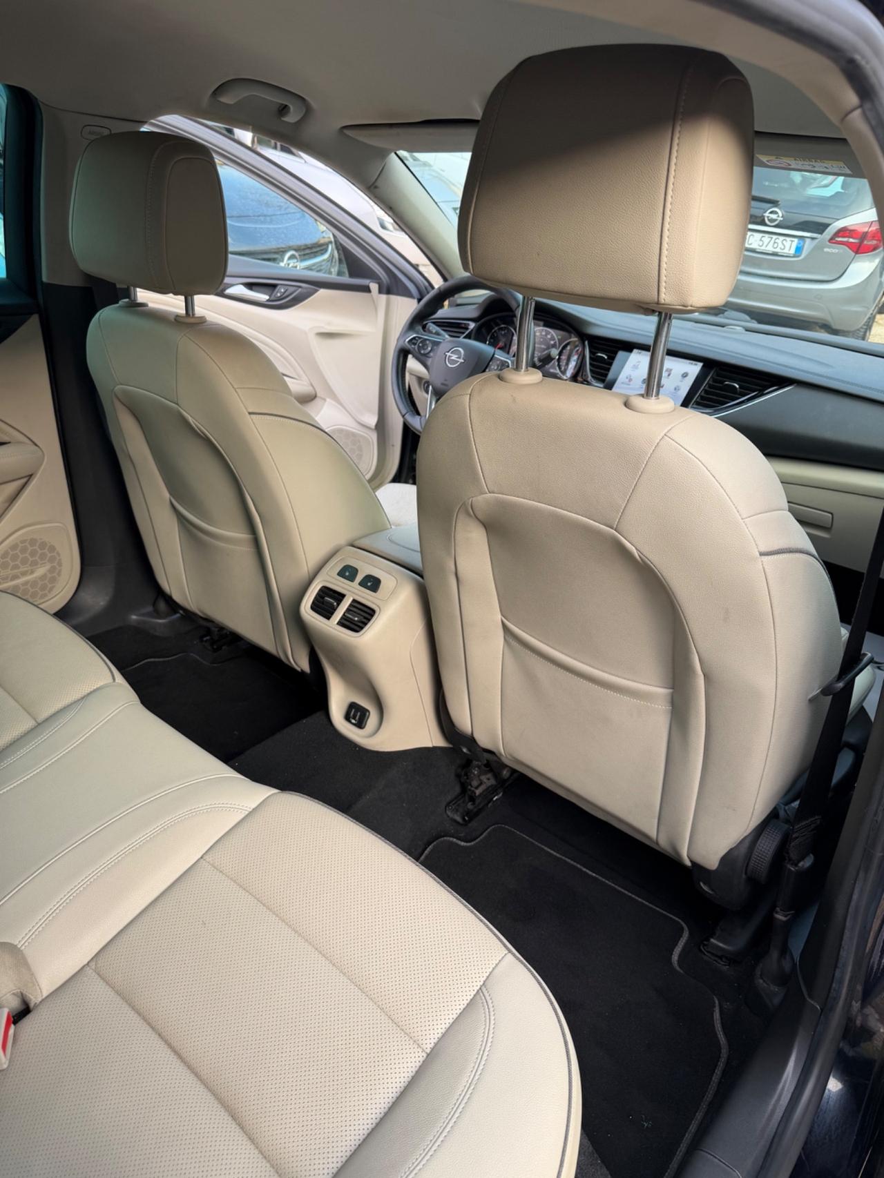 Opel INSIGNA 1.6 CDTI ST COSMO KMCERT NAVI EU6