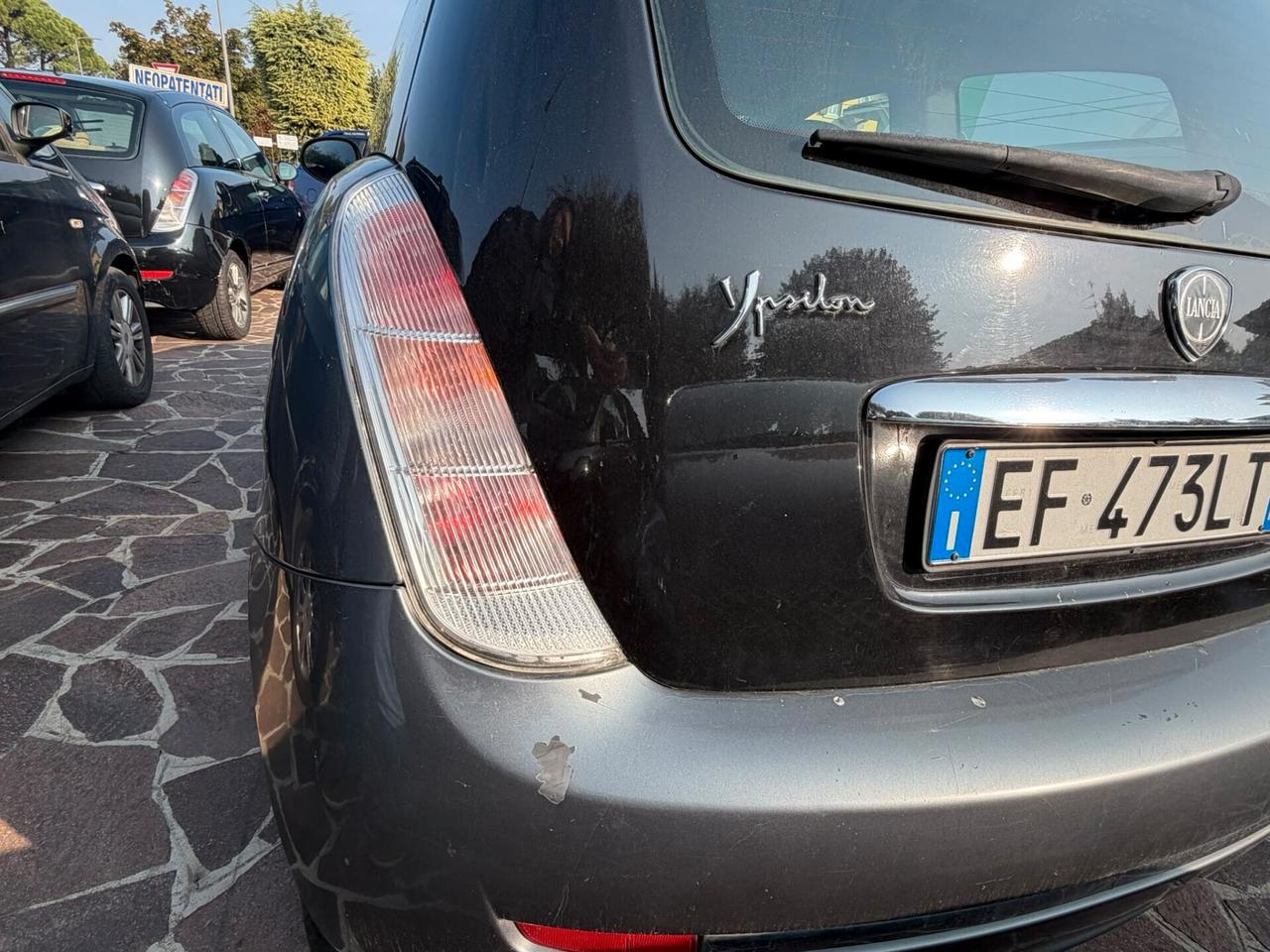 Lancia Ypsilon 1.2 Platino NEOPATENTATI