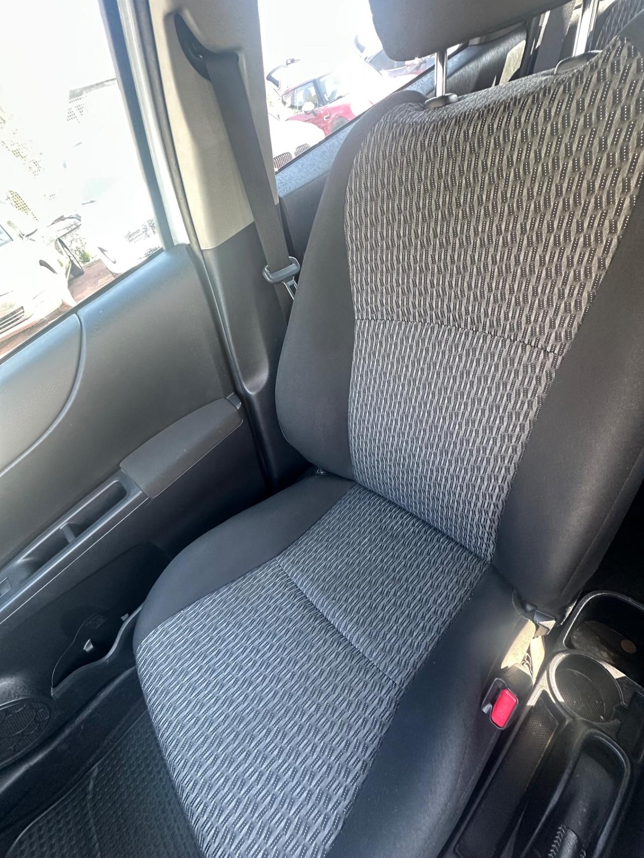 Toyota Yaris 1.0 5 porte Lounge