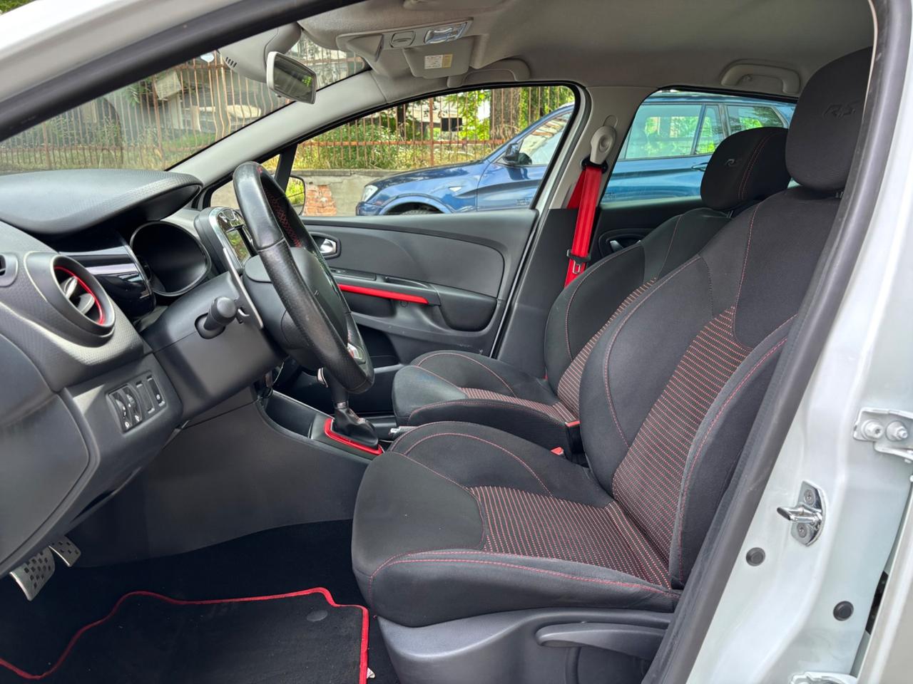 Renault Clio 1.6 T 220CV EDC RS Trophy