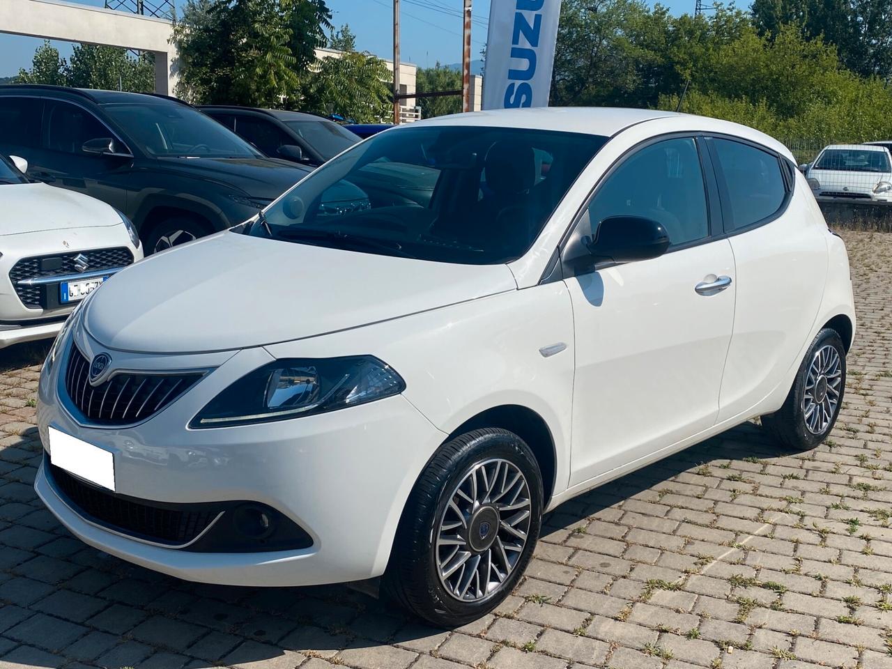 Lancia Ypsilon 1.0 FireFly 5 porte S&S Hybrid Gold Plus