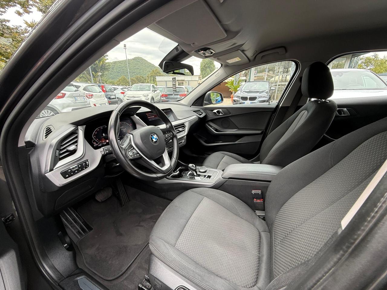 Bmw 118d 5p. Business Advantage Auto.