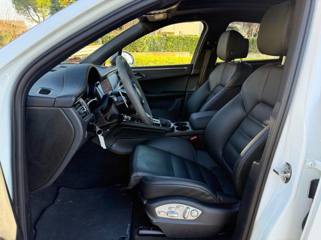 PORSCHE Macan 2.0 T IVA ESPOSTA