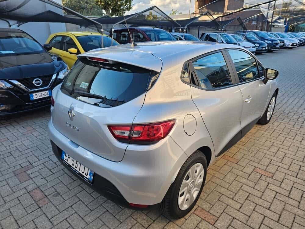 Renault Clio 1.2 75CV 5 porte Live - Unico proprietario