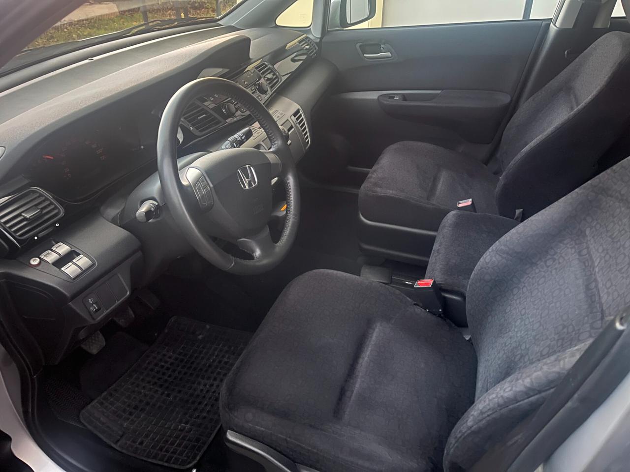 Honda FR-V 2.0 16V i-VTEC Executive