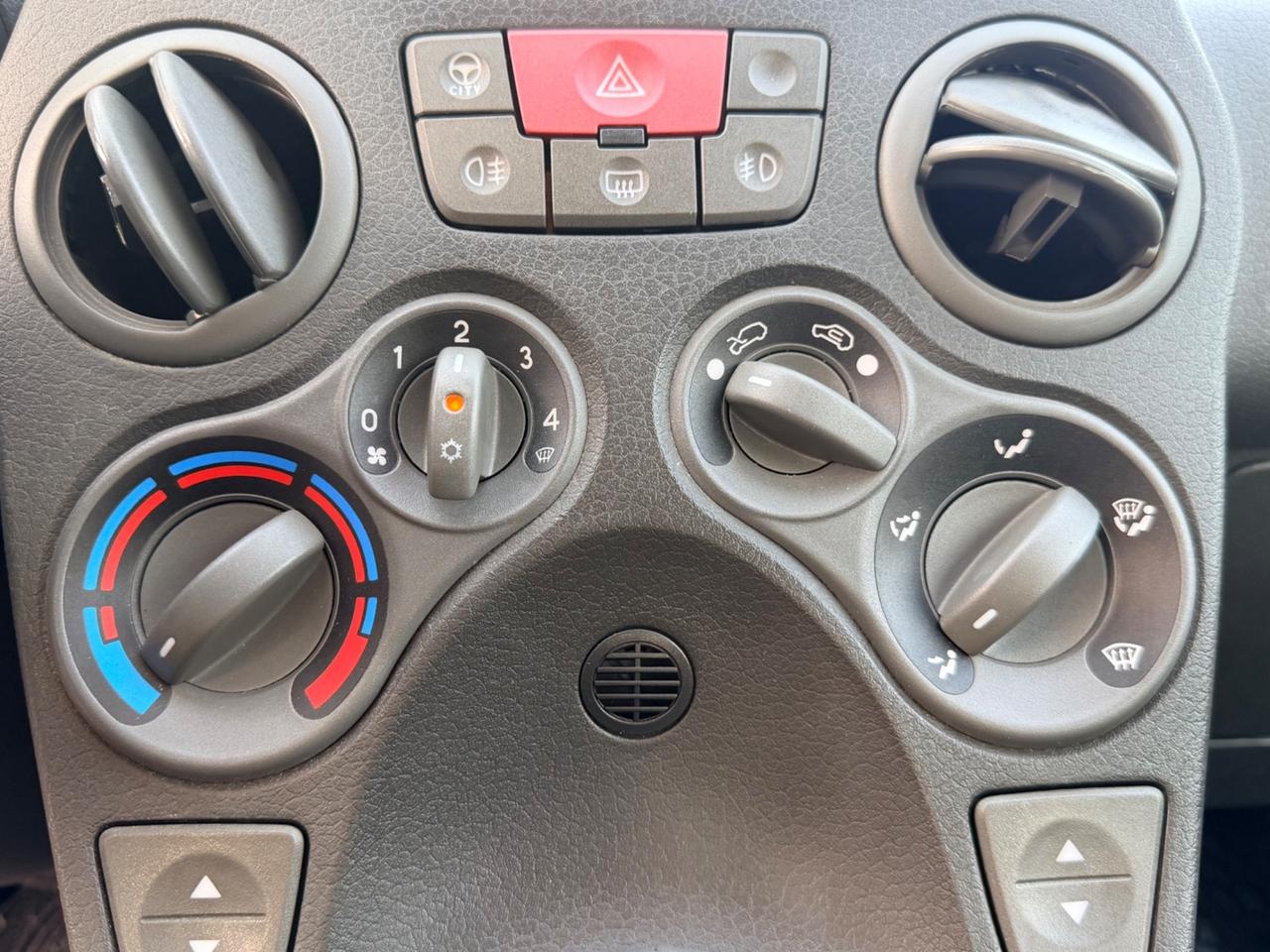 Fiat Panda 1.4 Dynamic Metano di serie