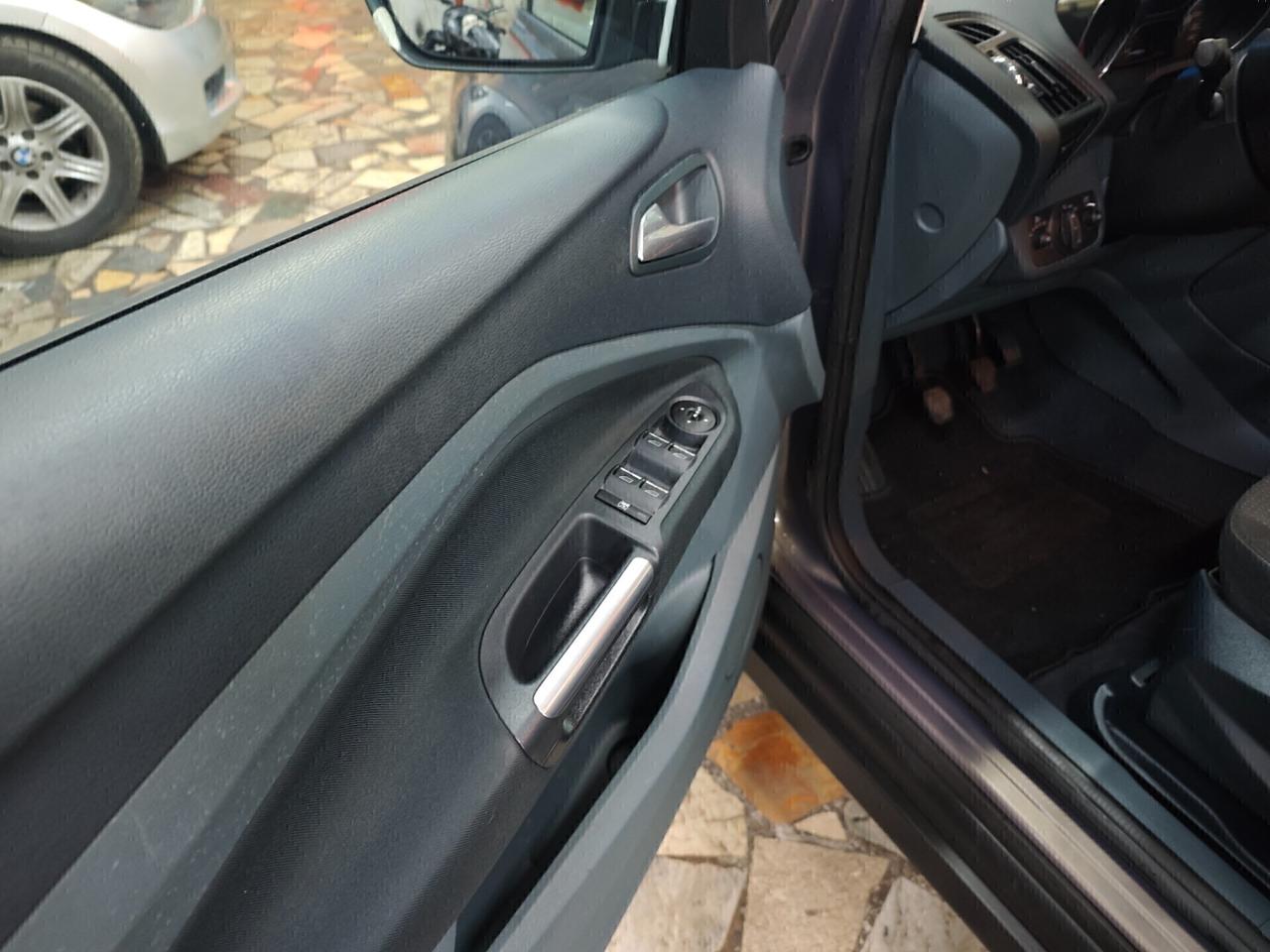 Ford C-Max 1.6 TDCi 115CV Business