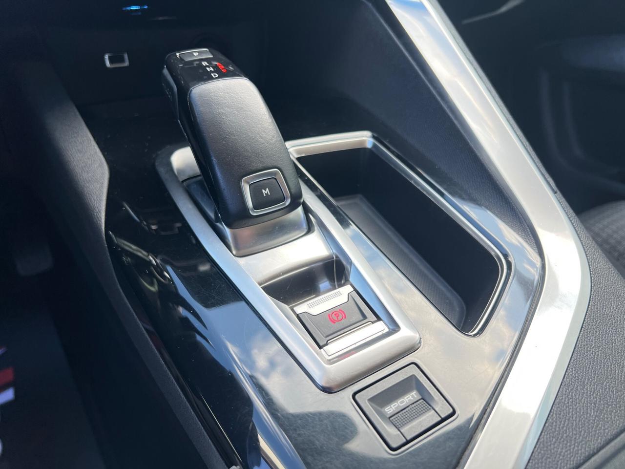 Peugeot 3008 1.5 BlueHDi 130 EAT8