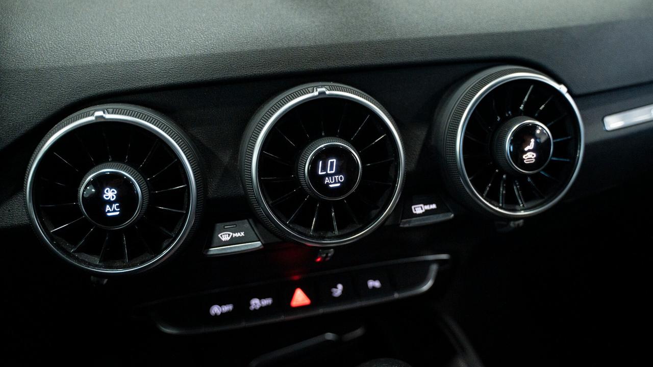 Audi TT COUPE 1.8 TFSI S LINE TRONIC 19" XENO SEDILI VIRTUAL COCKPIT NAVI FULL OPTIONAL