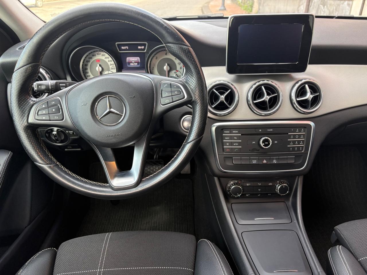 Mercedes-benz GLA 200 d Automatic Sport 2016