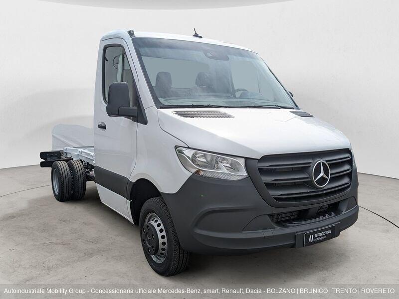 Mercedes-Benz Sprinter T37/35 417 CDI RWD RG Cabinato