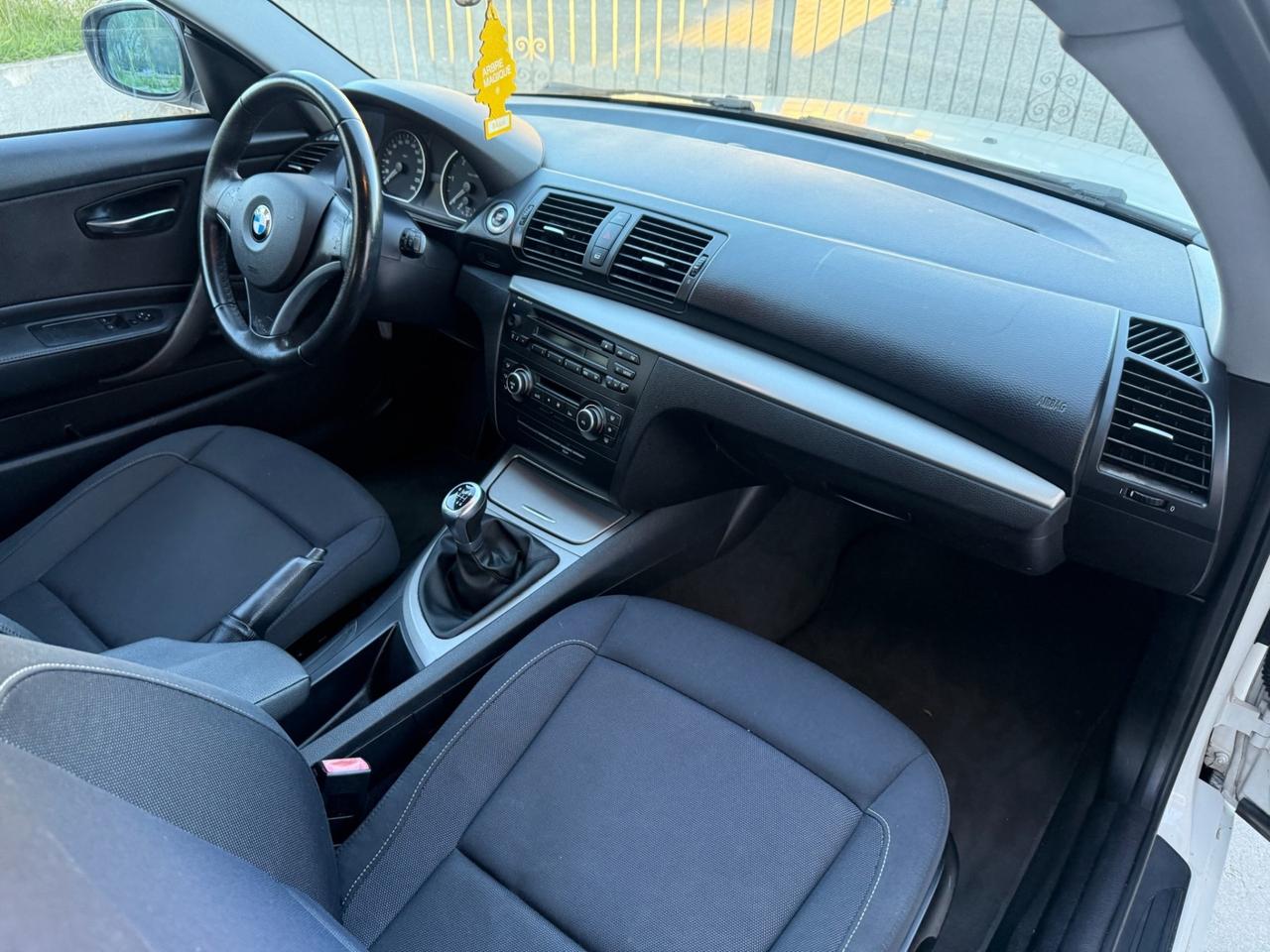 BMW SERIE 1 116D 2.0 DIESEL SOLI 77 MILA KM 09