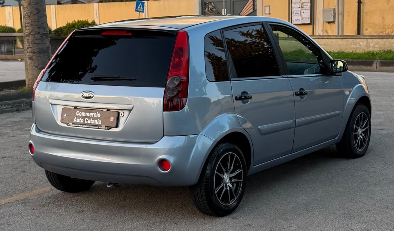 Ford Fiesta 1.4 TDCi TITANIUM