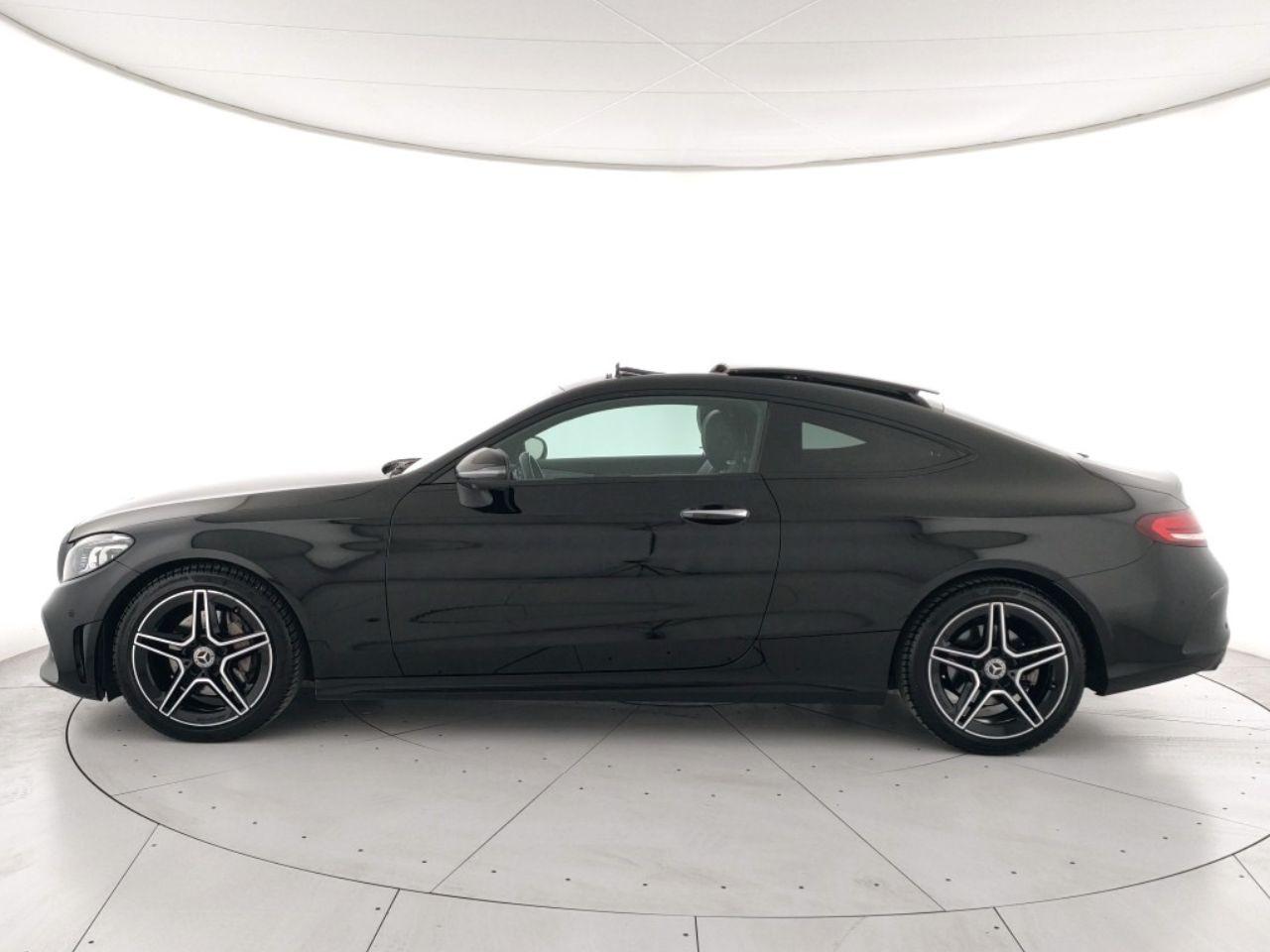 Mercedes-Benz C Coupe 200 mhev (eq-boost) Premium Plus auto