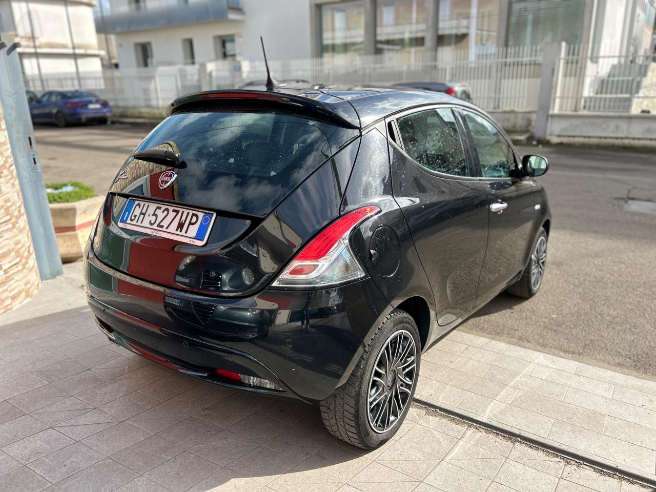 Lancia Ypsilon 1.2 69 CV GPL Gold-2022-CAR PLAY/15”