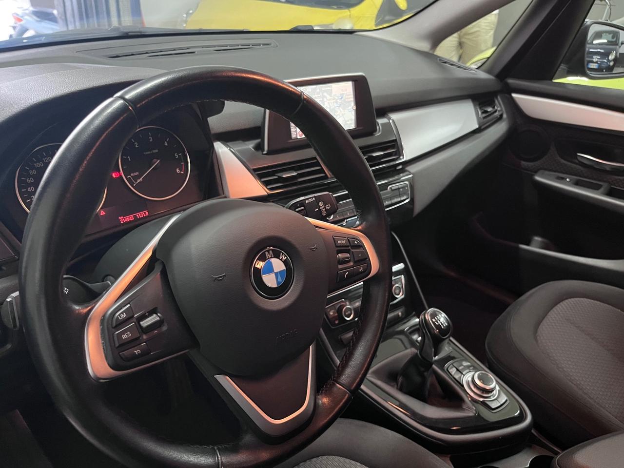 Bmw 2er Active Tourer 218d Luxury full