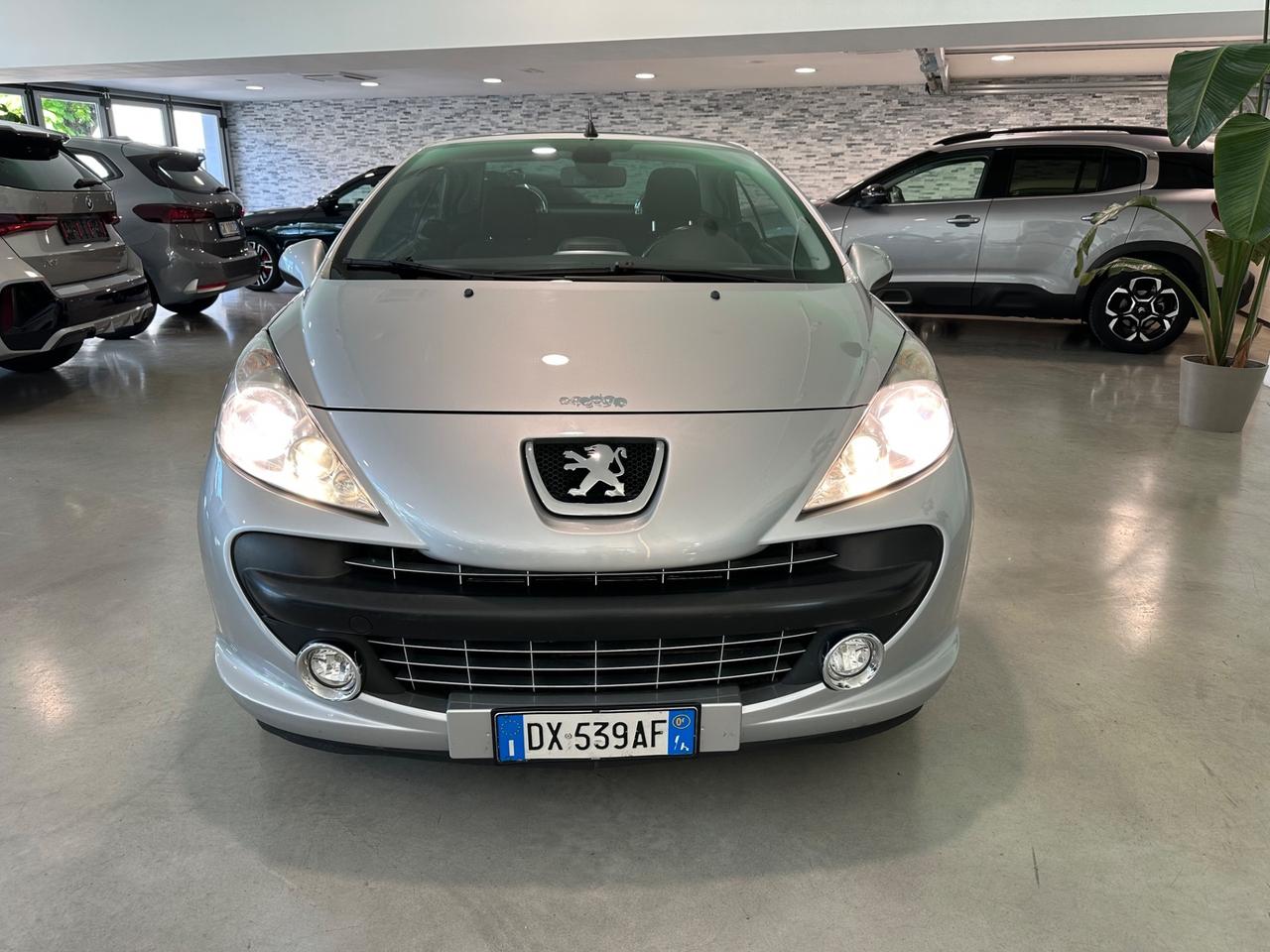 Peugeot 207 1.6 VTi 120CV CC Tecno NEOPATENTATI
