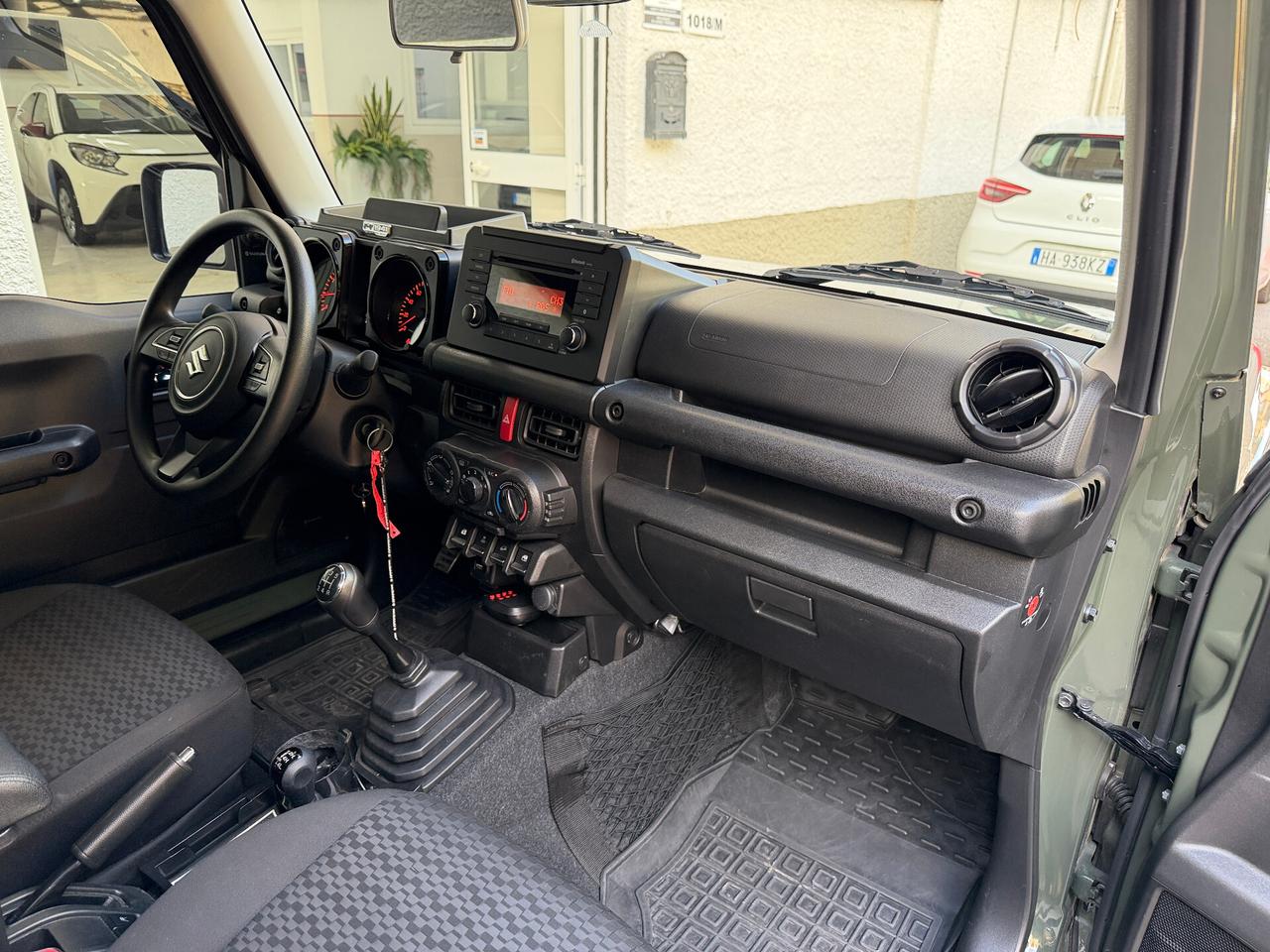 Suzuki Jimny 1.5 5MT PRO Autocarro