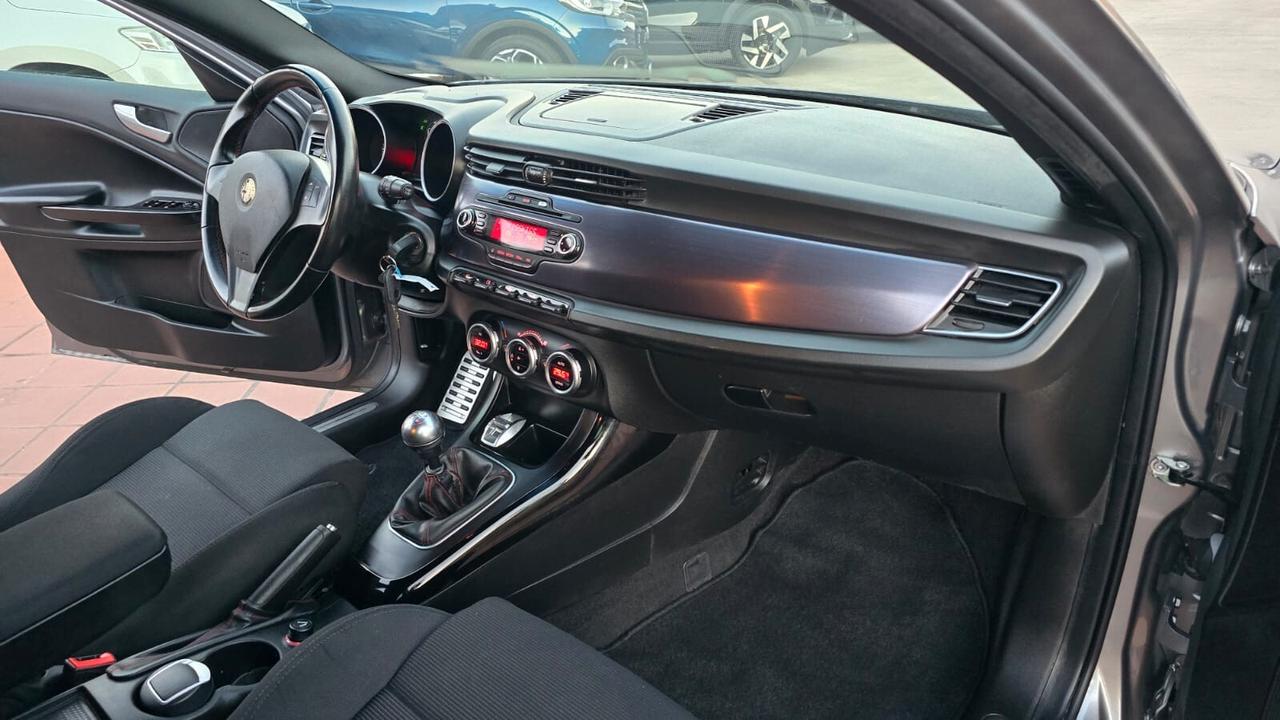 Alfa Romeo Giulietta 2.0 JTDm-2 140 CV Exclusive
