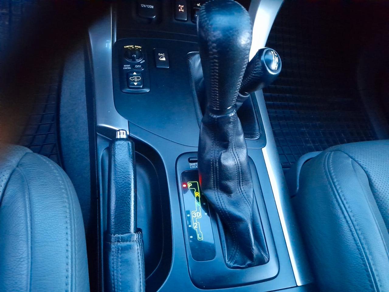 Toyota Land Cruiser 8 POSTI 3.0 D-4D 5p. aut. Wagon