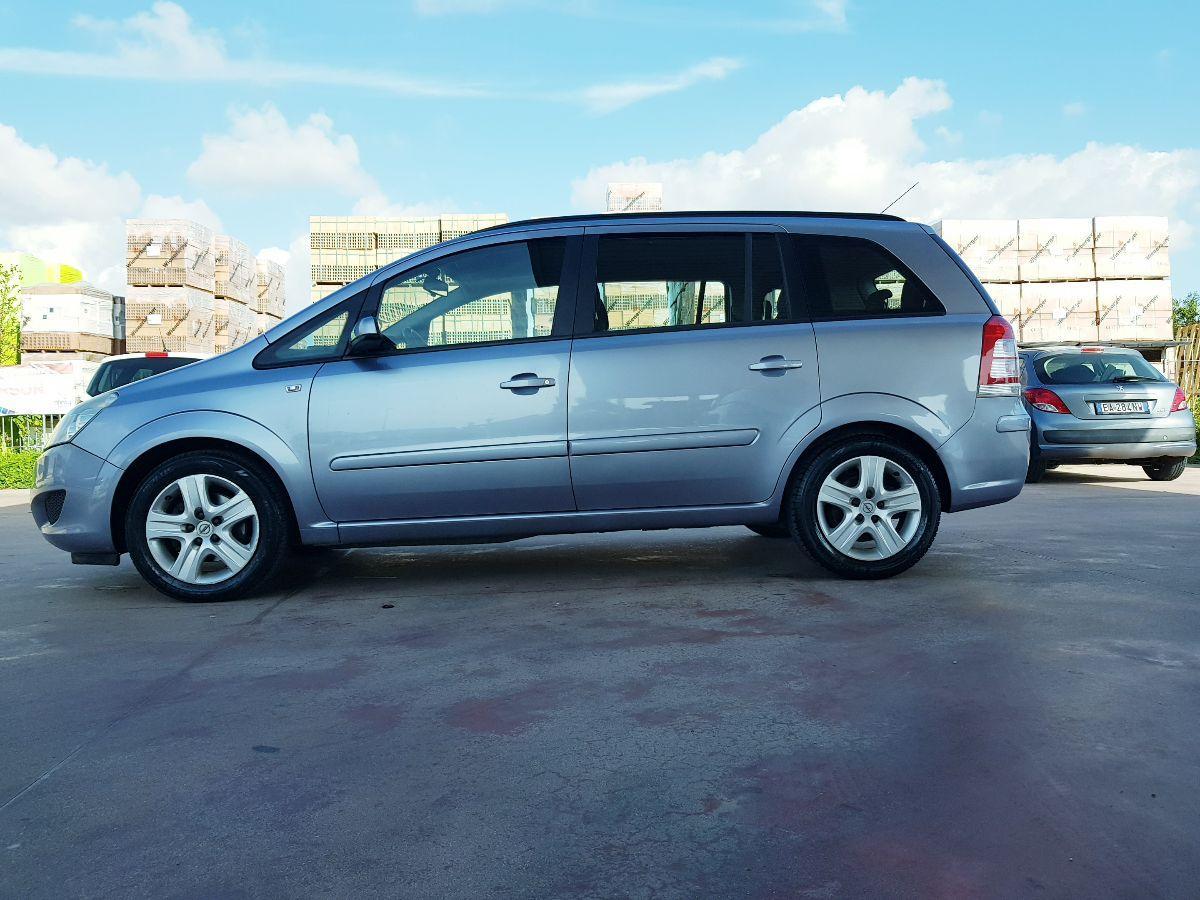 OPEL - Zafira