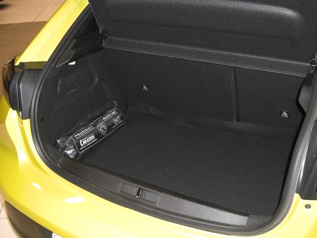 Peugeot 208 Peugeot 208 Active 75 CV per NEOPATENTATI