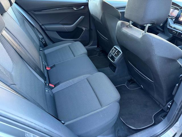 SKODA Octavia 2.0 TDI EVO SCR DSG Wagon Executive