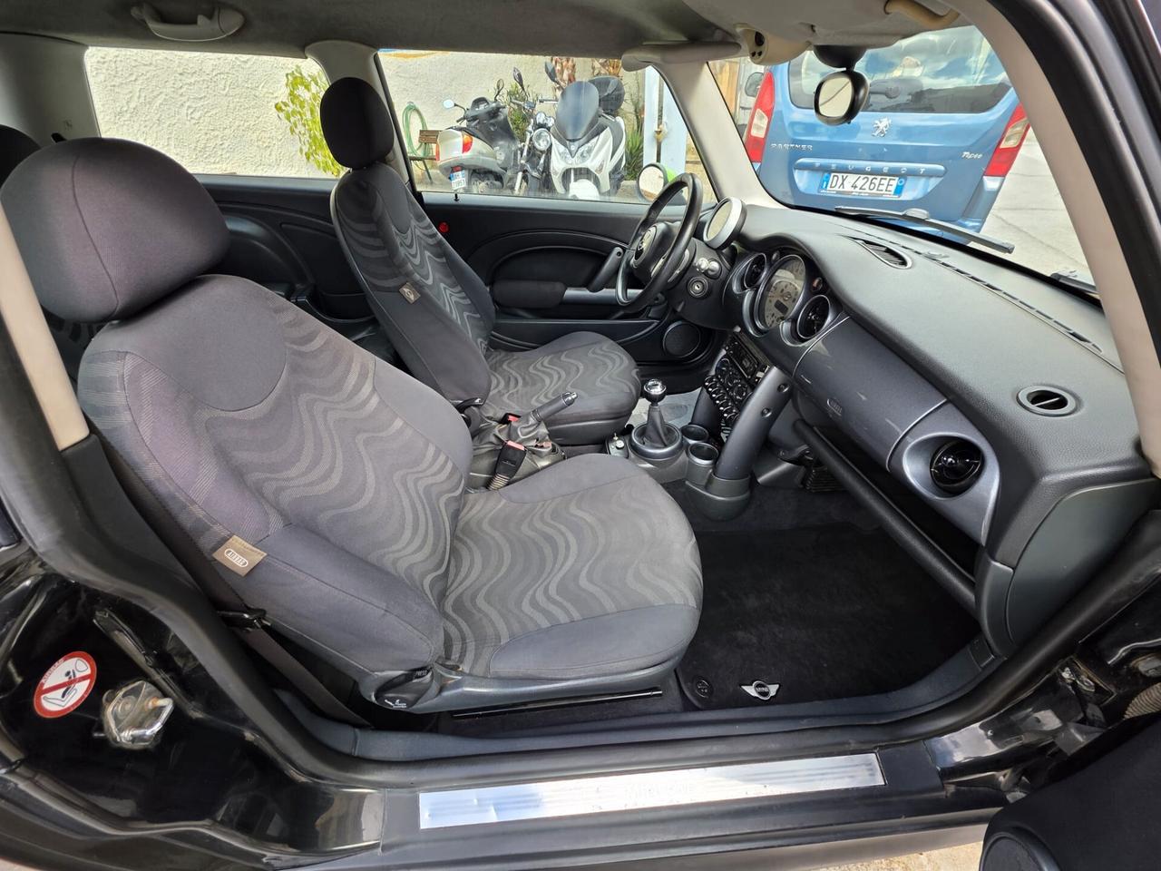 Mini 1.4 tdi One D de luxe