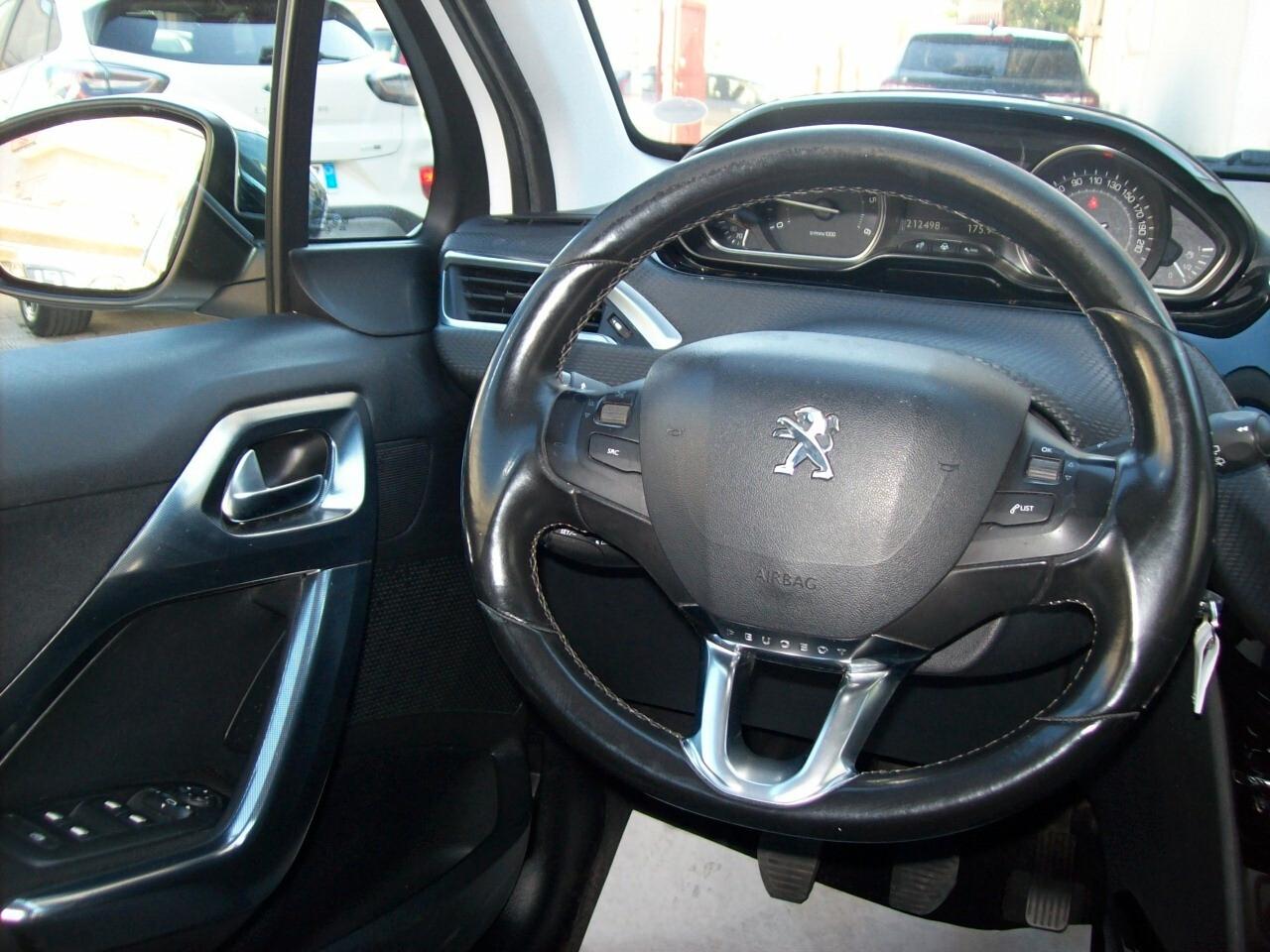 Peugeot 2008 1.6 BlueHDi 120CV S&S Allure