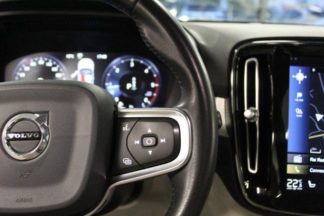 VOLVO XC40 2.0 D3 150 CV Momentum Pro Automatica