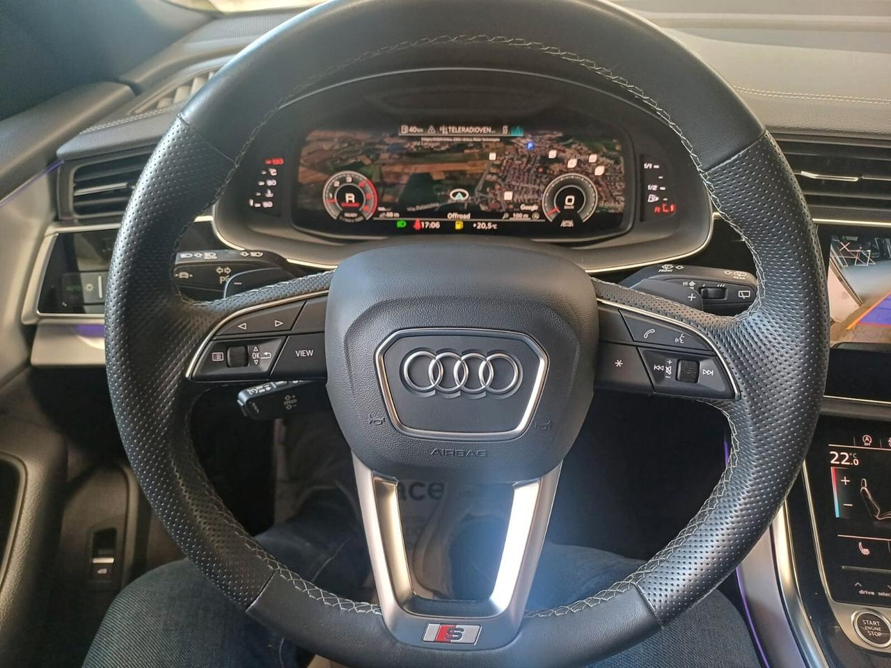 Audi Q8 45 TDI quattro tiptronic S-line