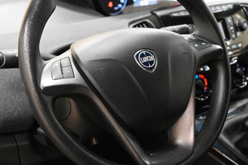 LANCIA Ypsilon 3ª serie Ypsilon 1.2 69 CV 5 po...