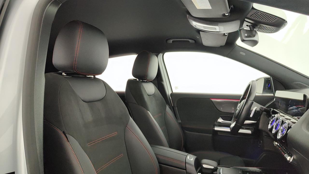 Mercedes-Benz GLA 180 d Premium auto